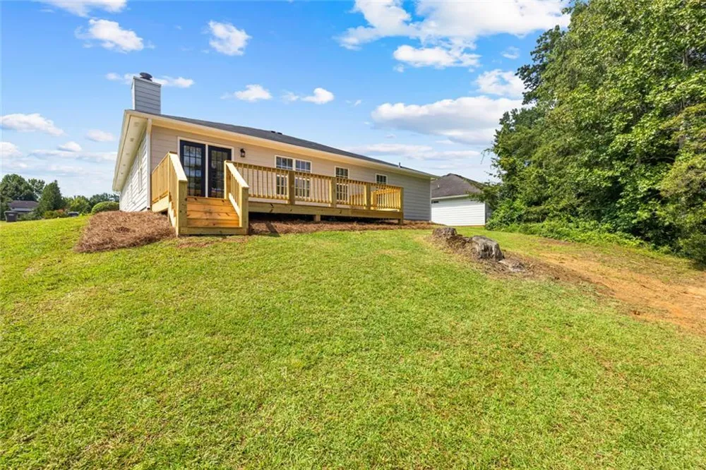 55 Lakeside Point Covington, GA 30016