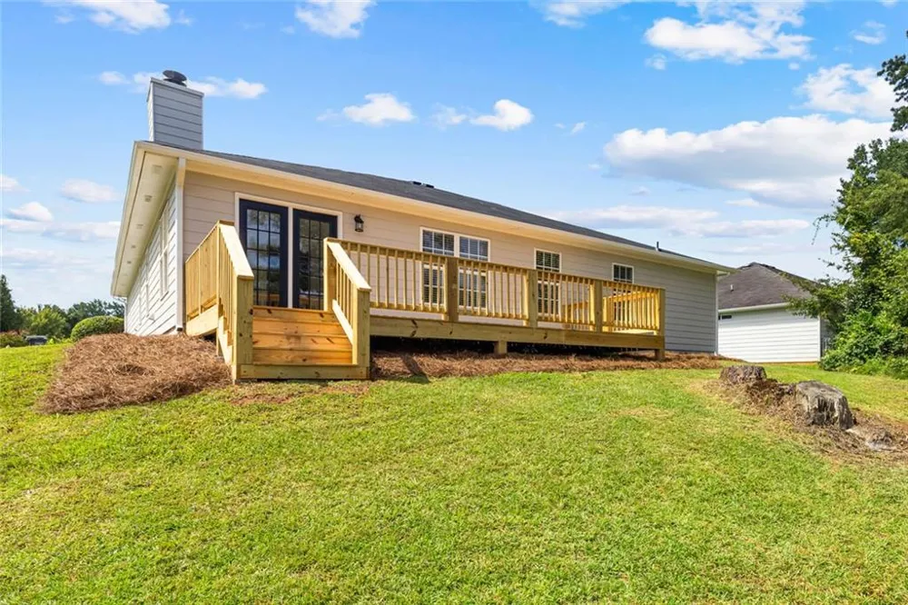 55 Lakeside Point Covington, GA 30016