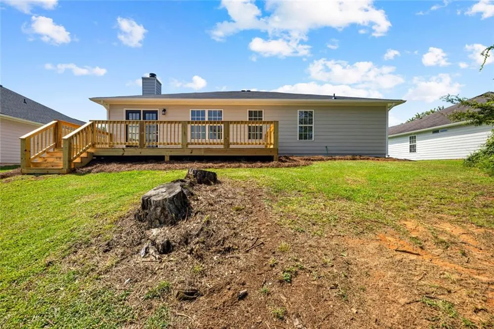 55 Lakeside Point Covington, GA 30016
