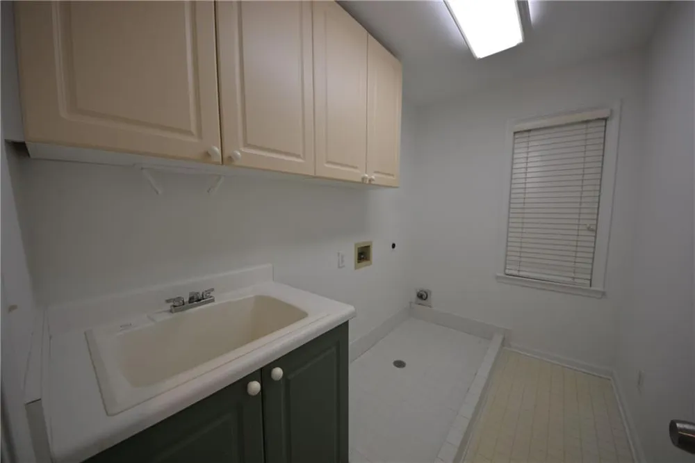 135 Brightmore Way Alpharetta, GA 30005