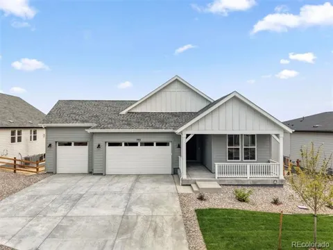 703 Pershing Point