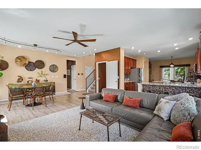 9690 S Dover Way Littleton, CO 80127