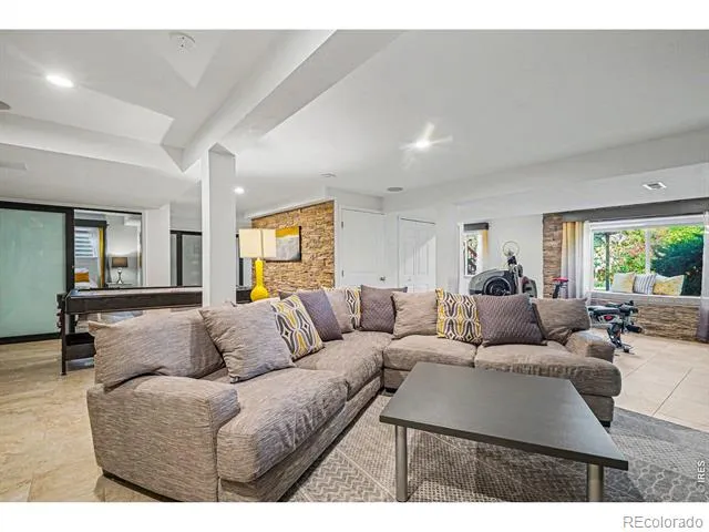 9690 S Dover Way Littleton, CO 80127