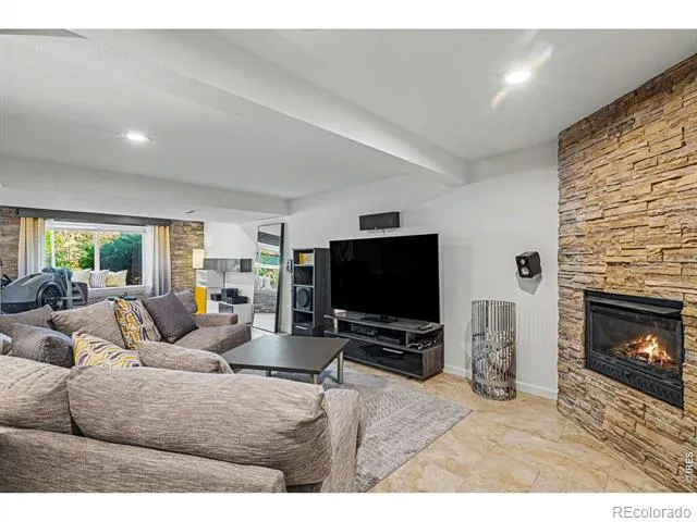 9690 S Dover Way Littleton, CO 80127