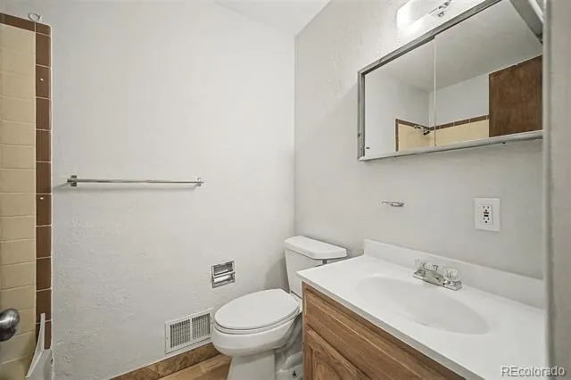 1511 S Cherry Street Denver, CO 80222