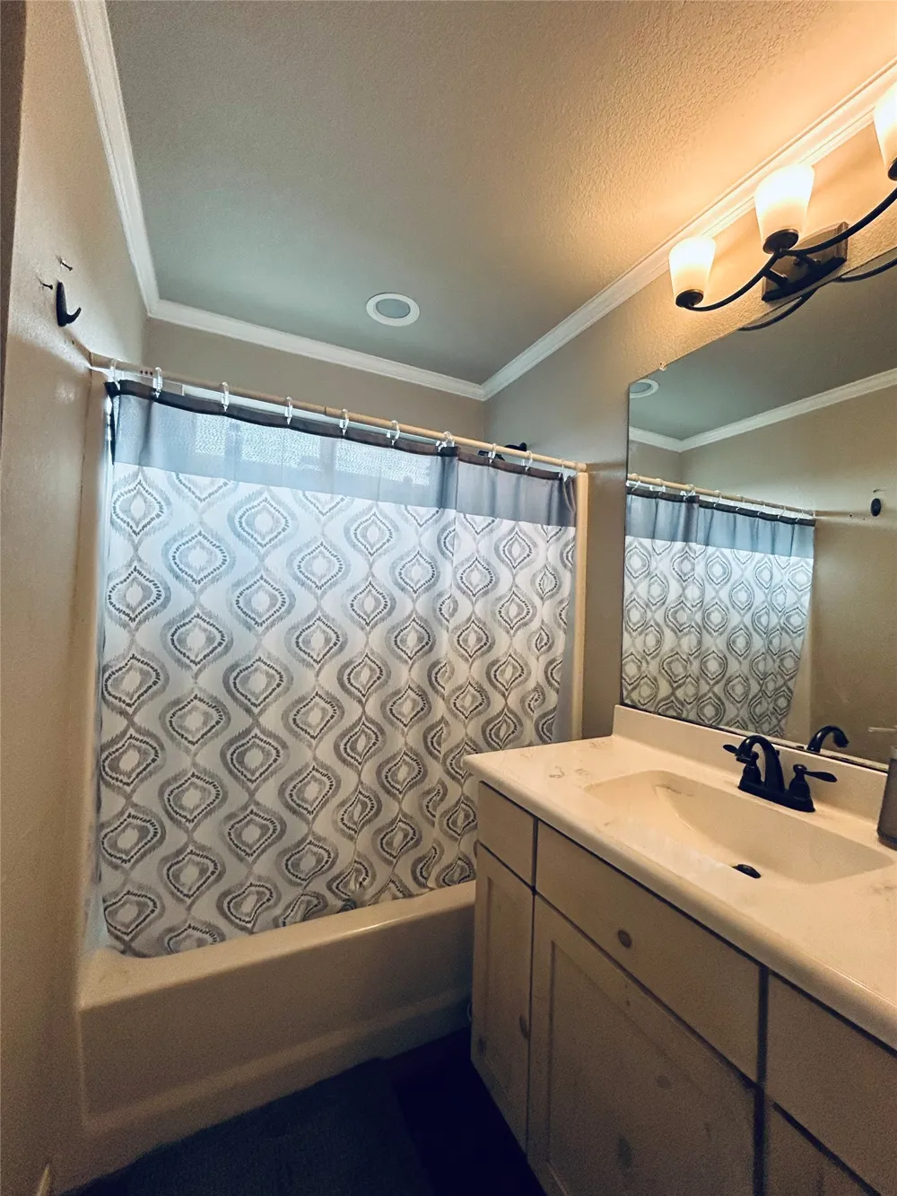 443 Downsville Road Robinson, TX 76706