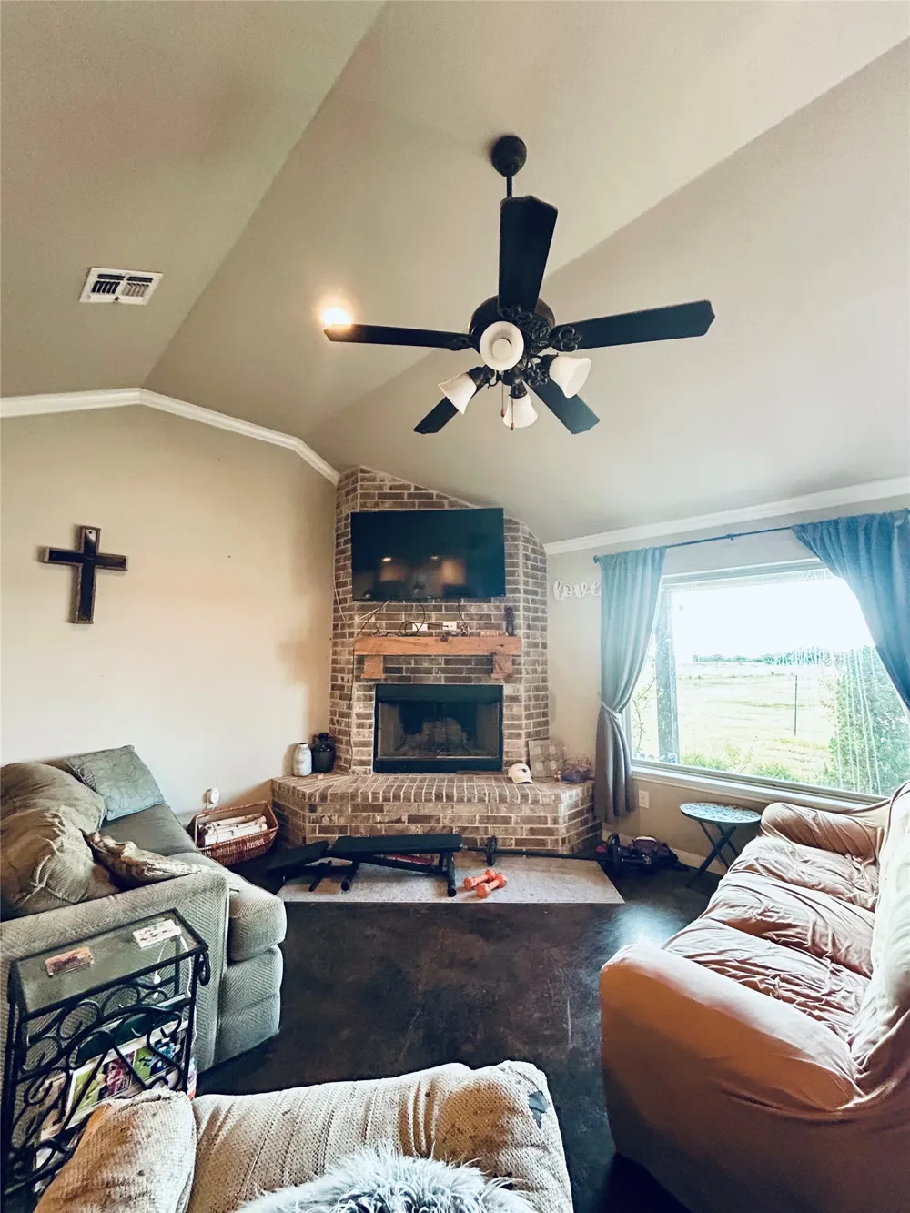 443 Downsville Road Robinson, TX 76706