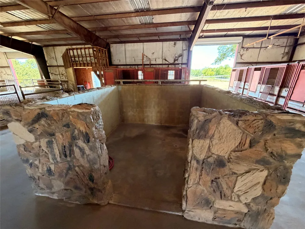 9097 County Road 2472 Royse City, TX 75189