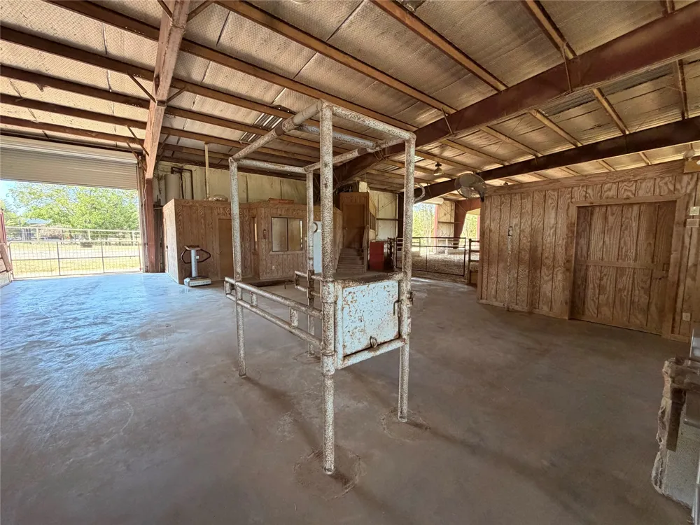 9097 County Road 2472 Royse City, TX 75189