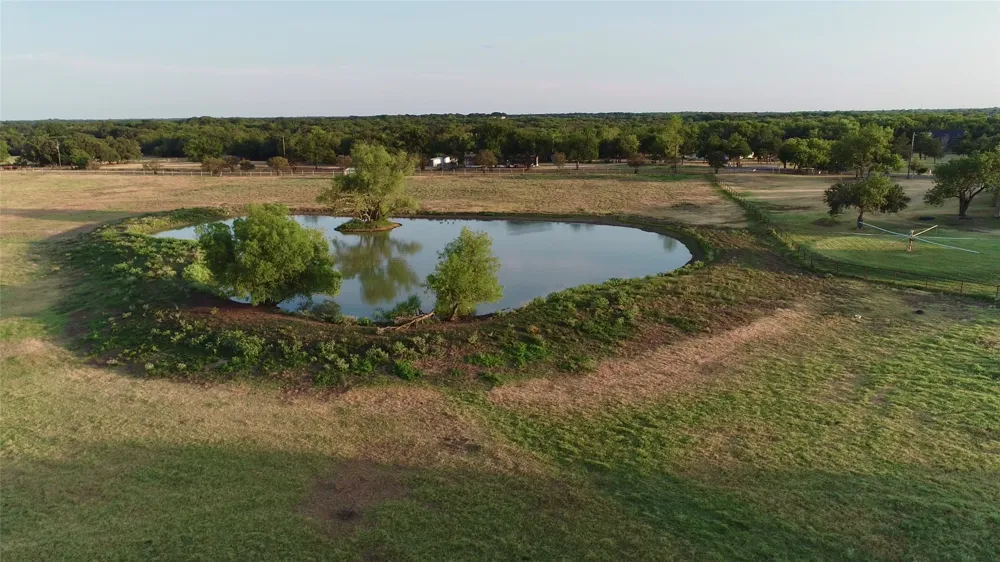 9097 County Road 2472 Royse City, TX 75189