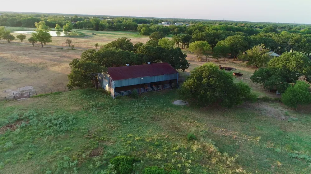 9097 County Road 2472 Royse City, TX 75189