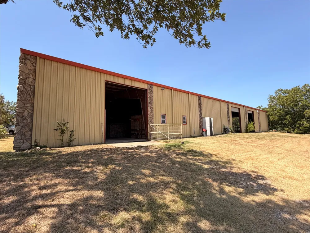 9097 County Road 2472 Royse City, TX 75189