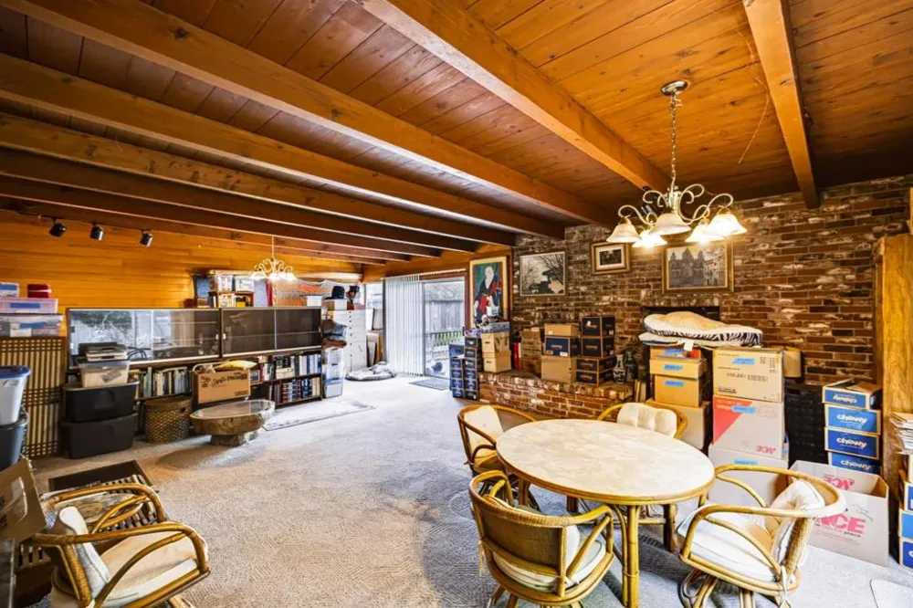 1123 Seaview Avenue Pacific Grove, CA 93950