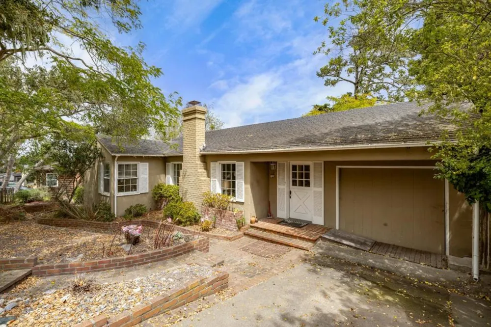 1123 Seaview Avenue Pacific Grove, CA 93950