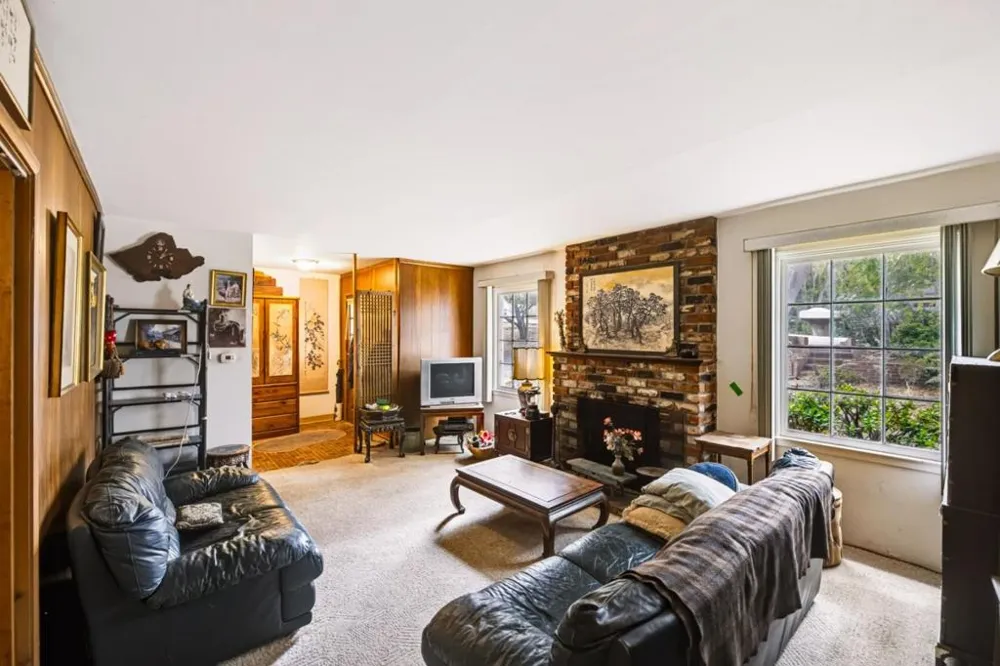 1123 Seaview Avenue Pacific Grove, CA 93950