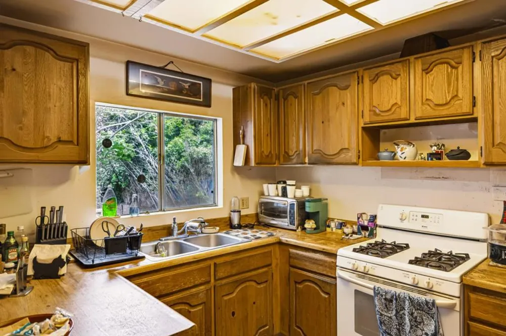 1123 Seaview Avenue Pacific Grove, CA 93950