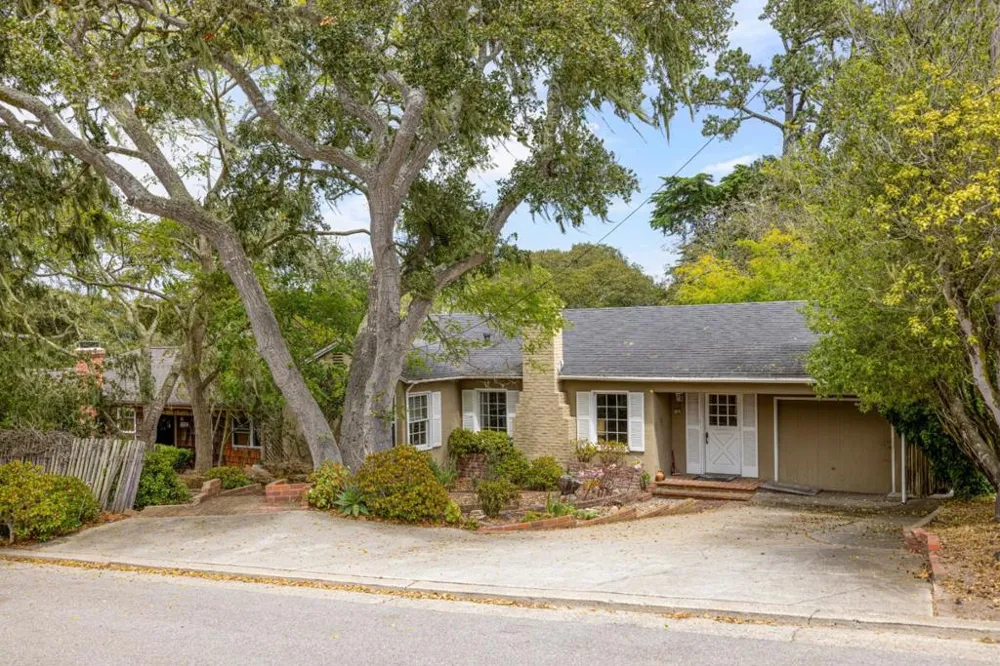1123 Seaview Avenue Pacific Grove, CA 93950