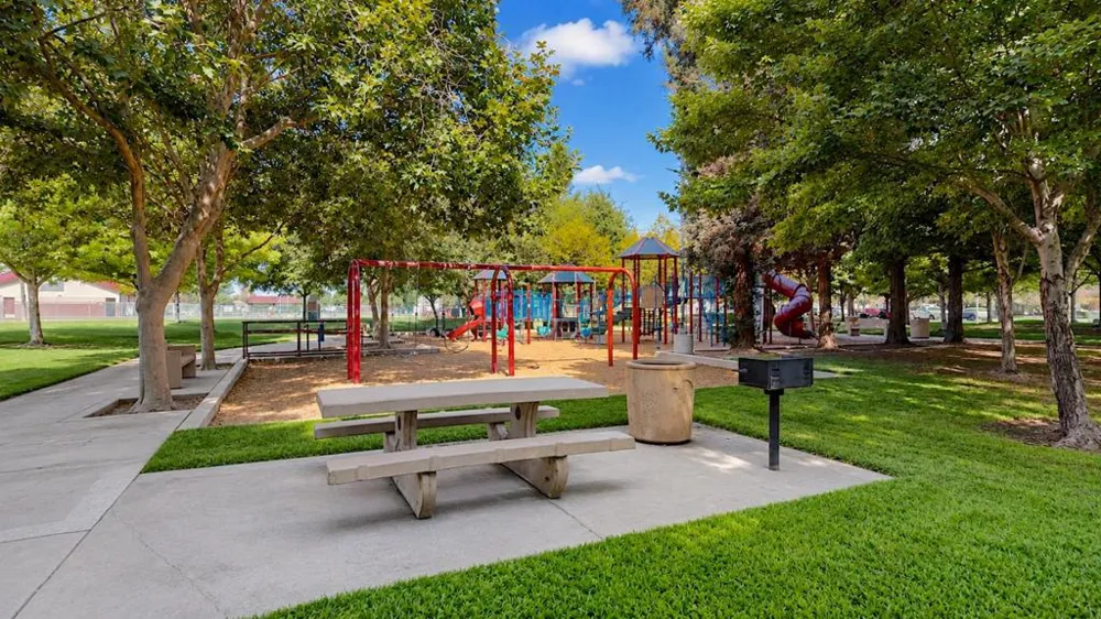 532 W Springer Drive Turlock, CA 95382