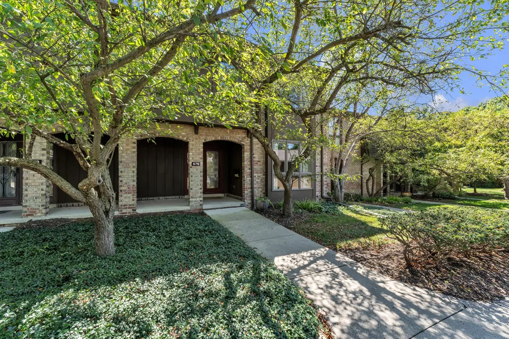 676 Greenhills Drive Ann Arbor, MI 48105