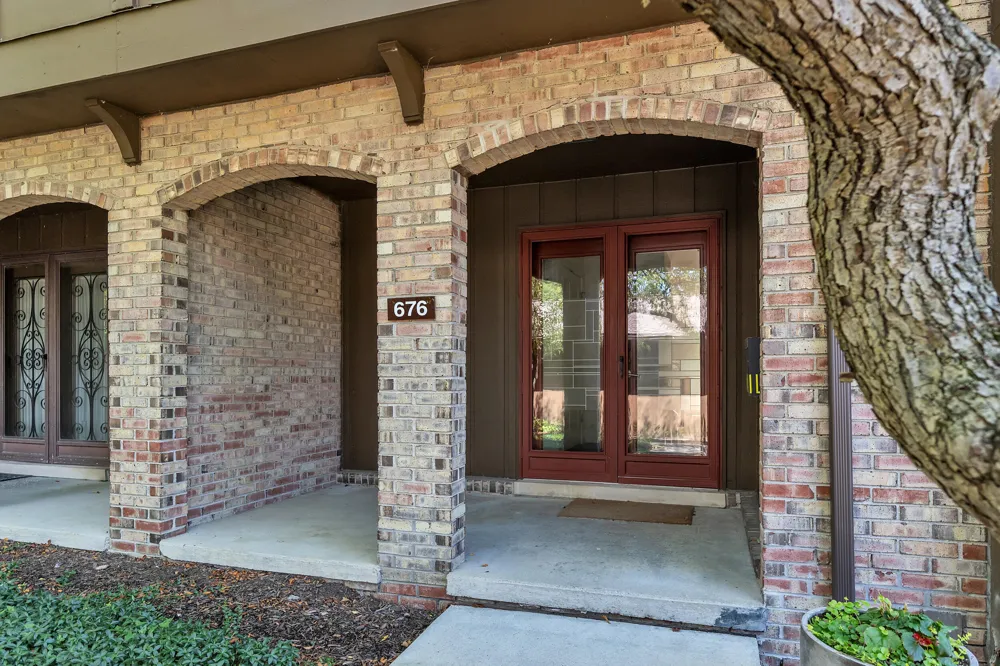 676 Greenhills Drive Ann Arbor, MI 48105
