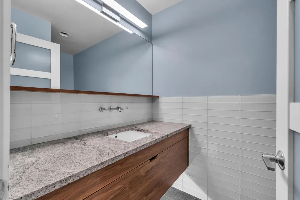 676 Greenhills Drive Ann Arbor, MI 48105