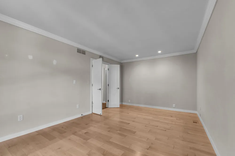 676 Greenhills Drive Ann Arbor, MI 48105