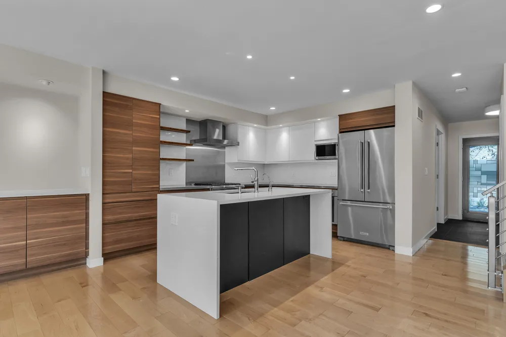676 Greenhills Drive Ann Arbor, MI 48105