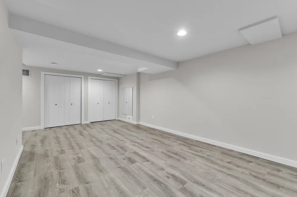 676 Greenhills Drive Ann Arbor, MI 48105