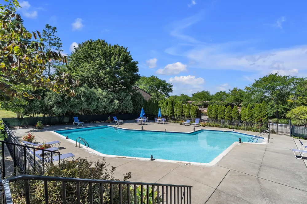 676 Greenhills Drive Ann Arbor, MI 48105