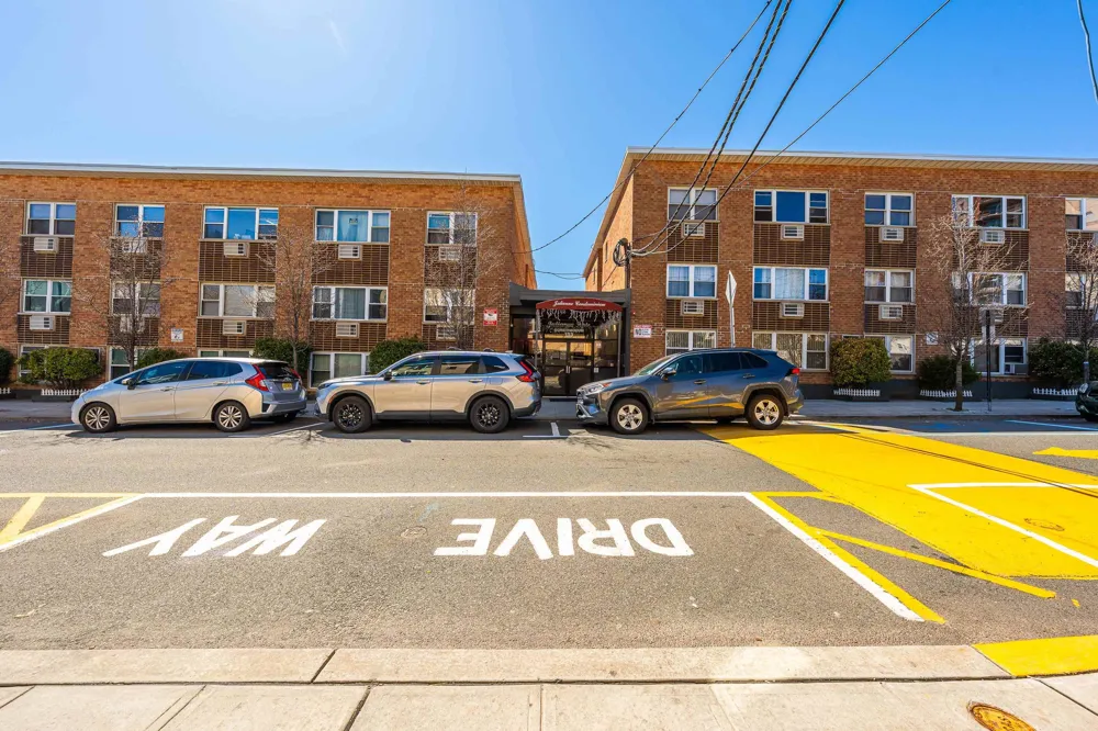 133 33RD ST Union City, NJ 07087