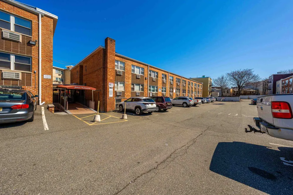 133 33RD ST Union City, NJ 07087