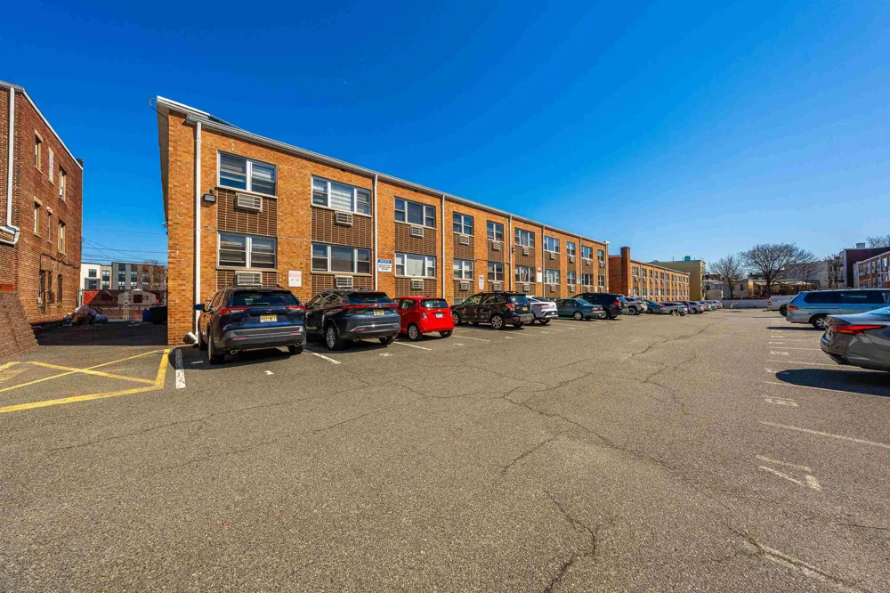 133 33RD ST Union City, NJ 07087