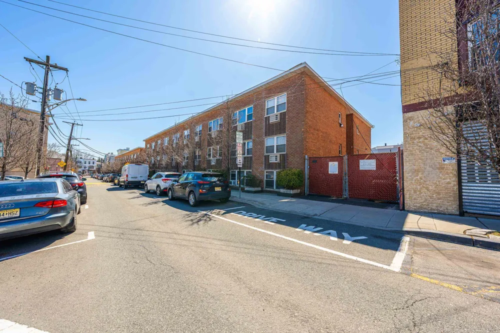 133 33RD ST Union City, NJ 07087