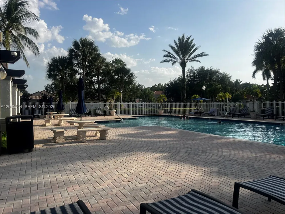 1210 Sorrento Dr Weston, FL 33326