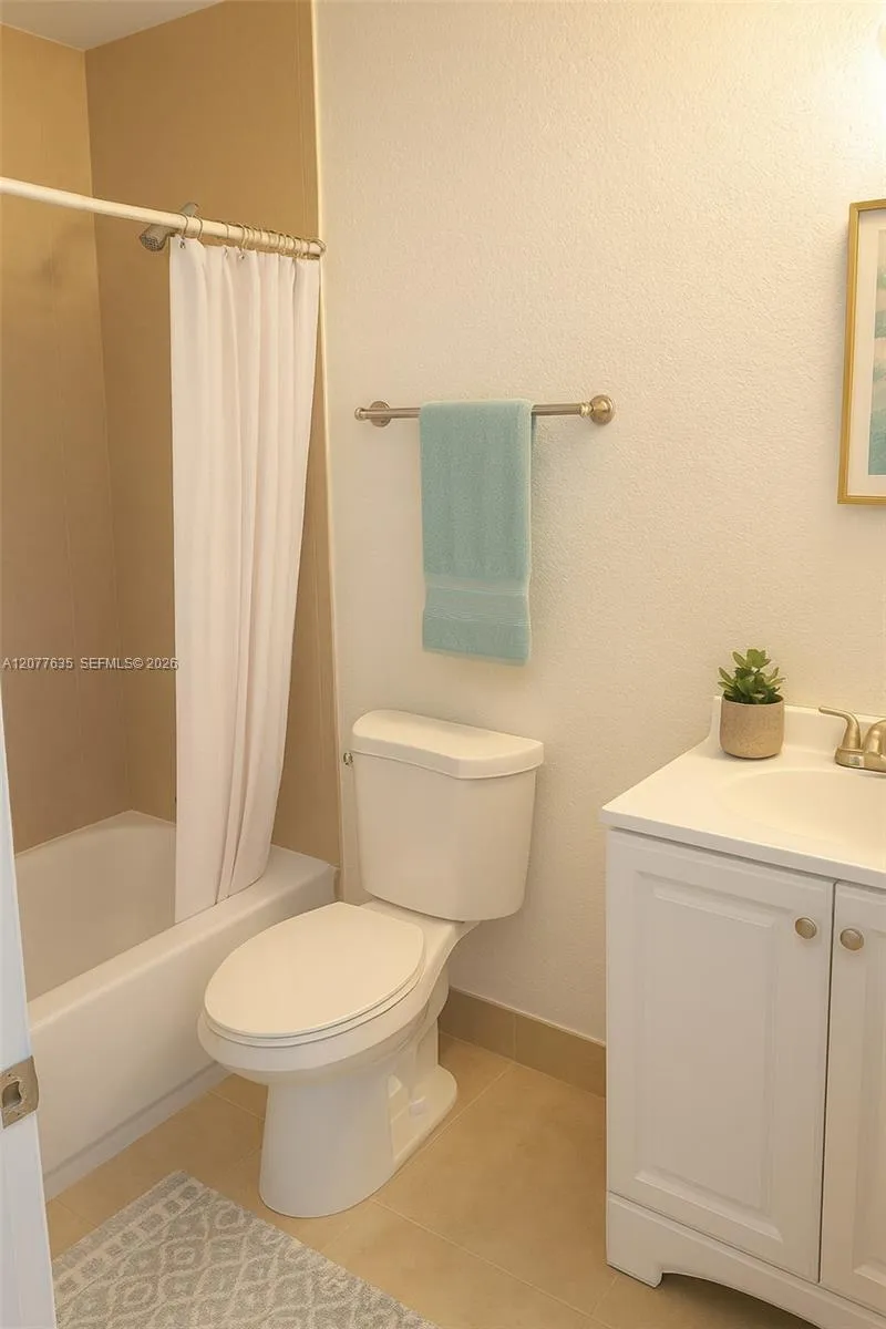 318 NE 166th St #318 Miami, FL 33162