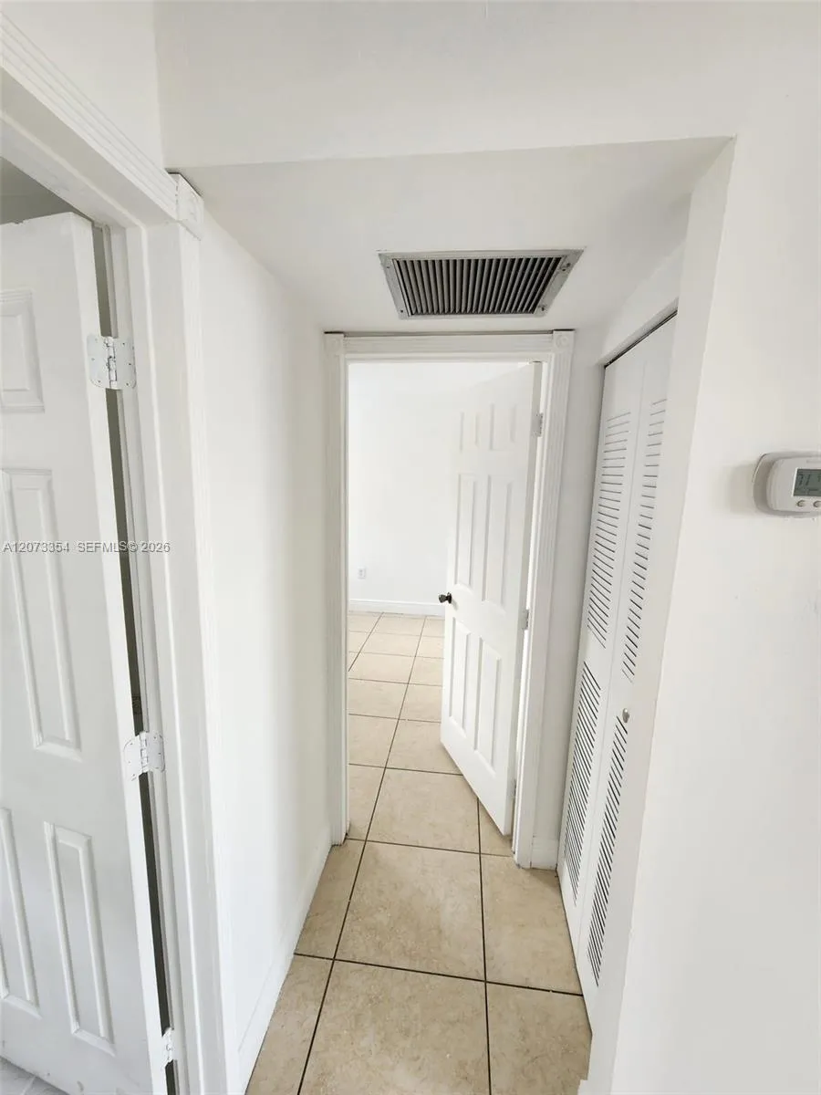 2770 W 61st Pl #202 Hialeah, FL 33016