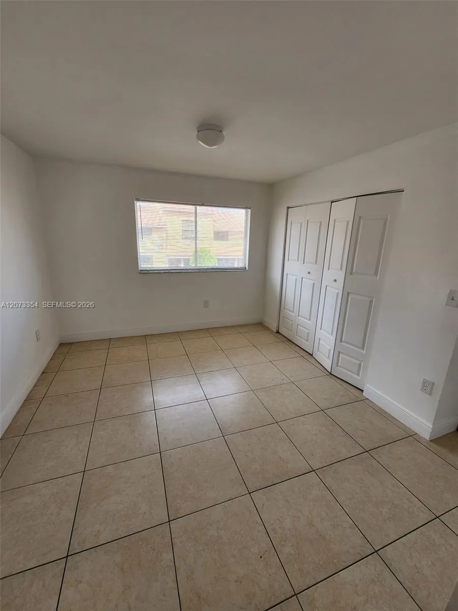 2770 W 61st Pl #202 Hialeah, FL 33016