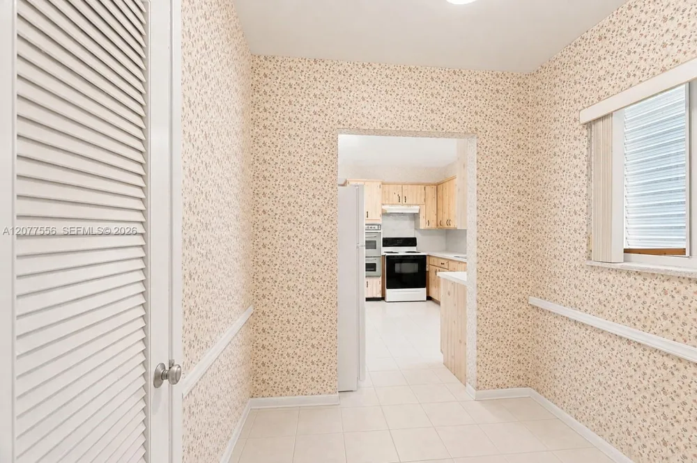 425 S 15th Ave Hollywood, FL 33020