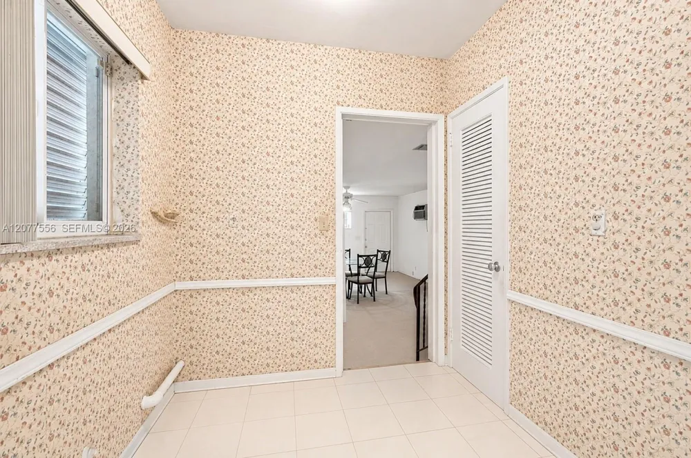 425 S 15th Ave Hollywood, FL 33020