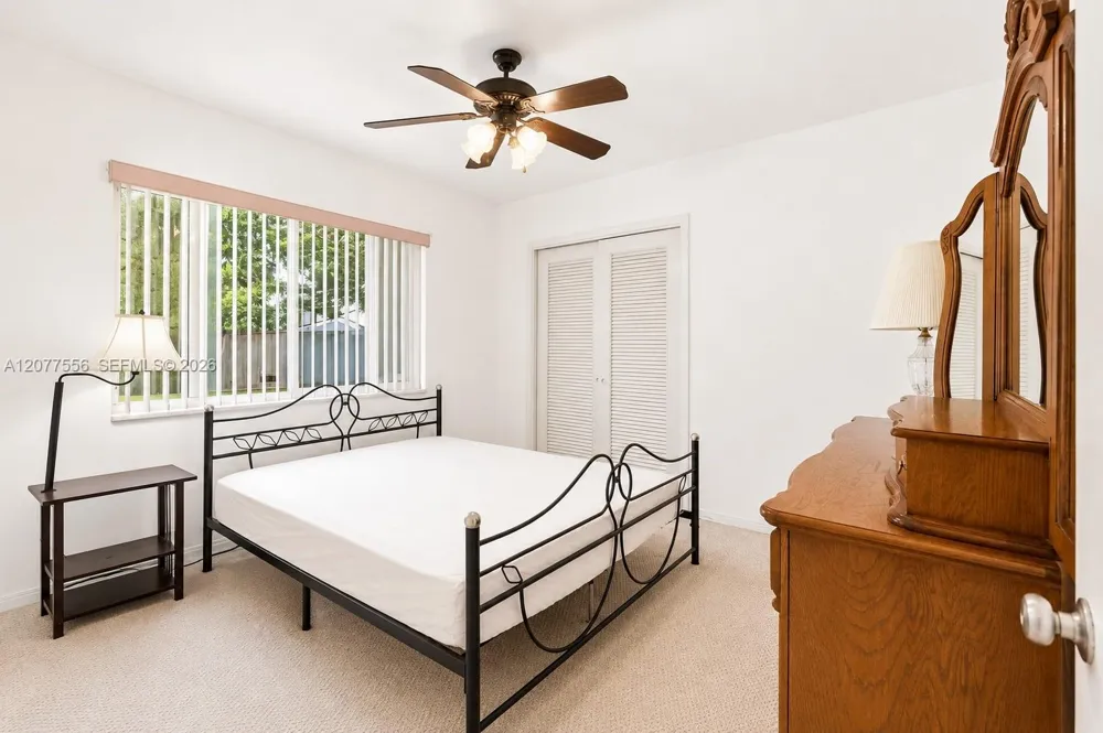 425 S 15th Ave Hollywood, FL 33020