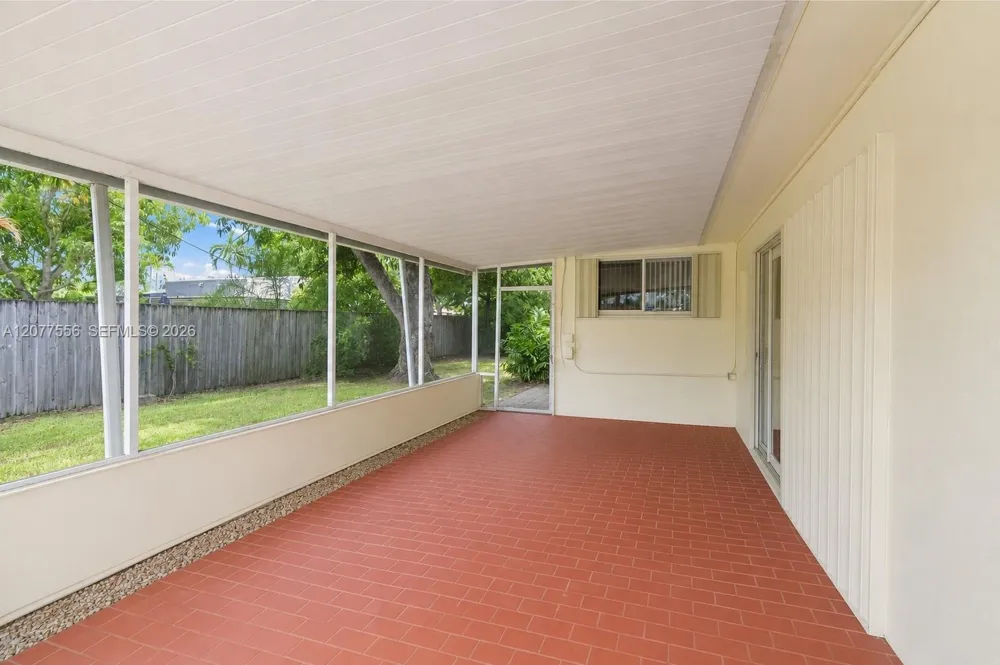 425 S 15th Ave Hollywood, FL 33020