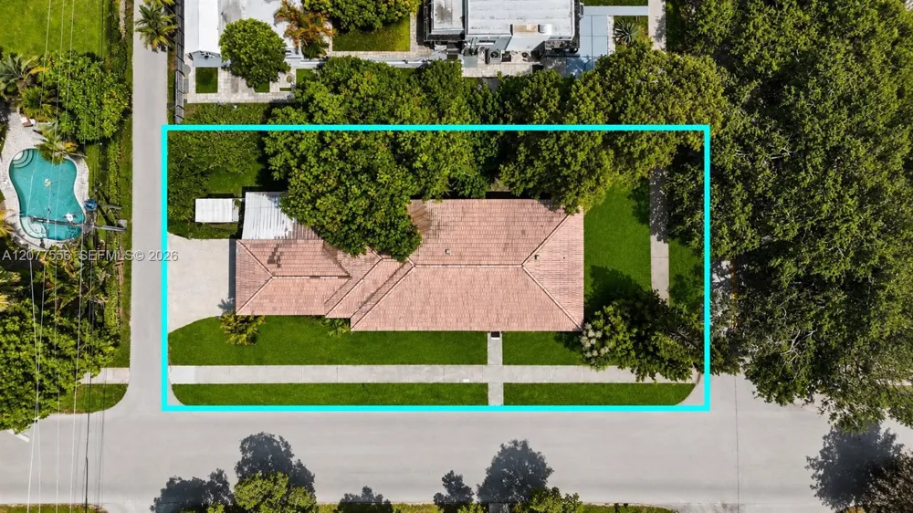 425 S 15th Ave Hollywood, FL 33020