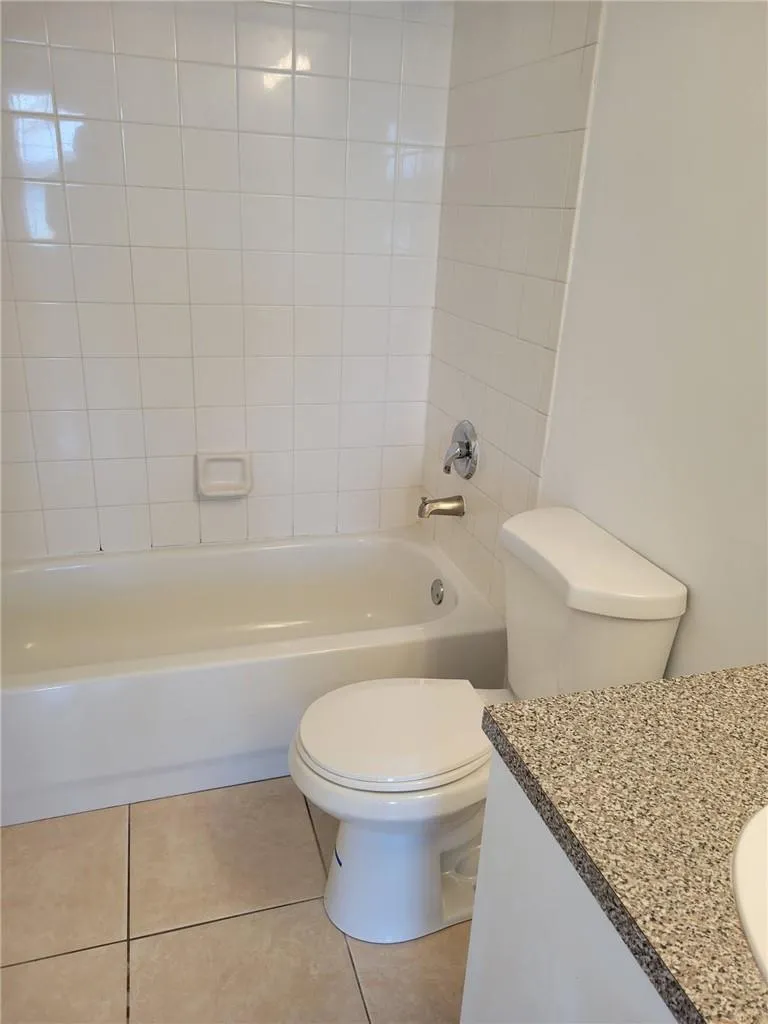 5005 WILES ROAD #108 Coconut Creek, FL 33073