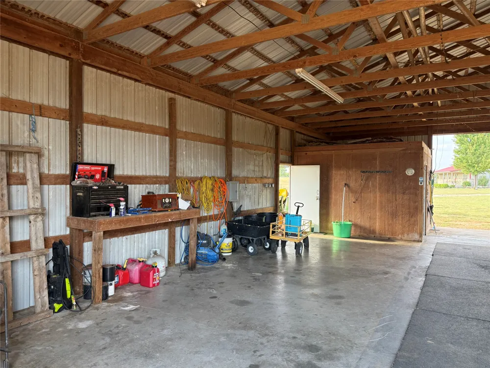 400616 W 4000 ROAD W Collinsville, OK 74021