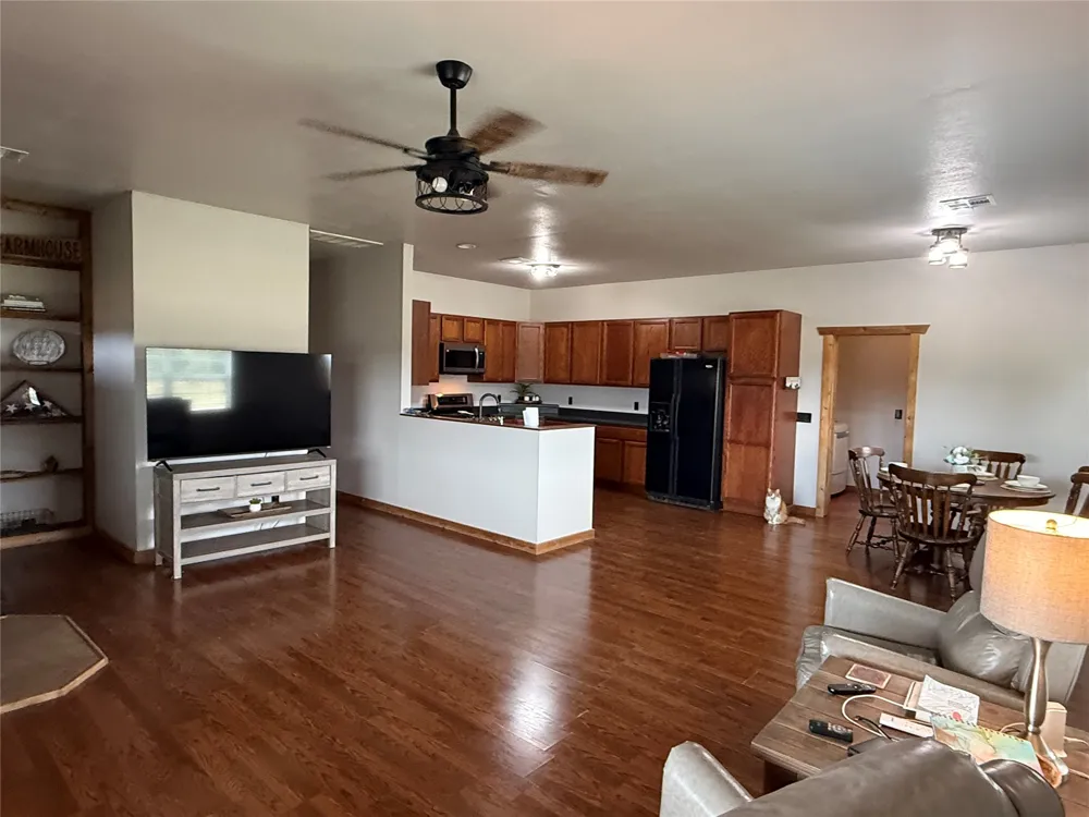 400616 W 4000 ROAD W Collinsville, OK 74021
