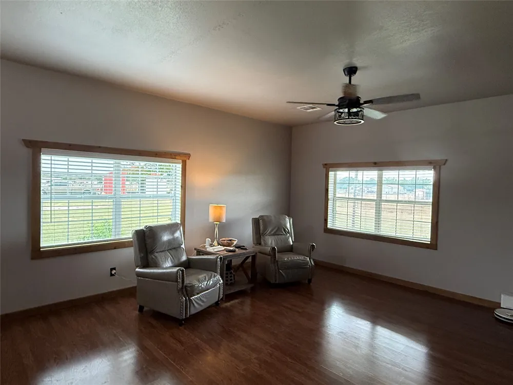 400616 W 4000 ROAD W Collinsville, OK 74021
