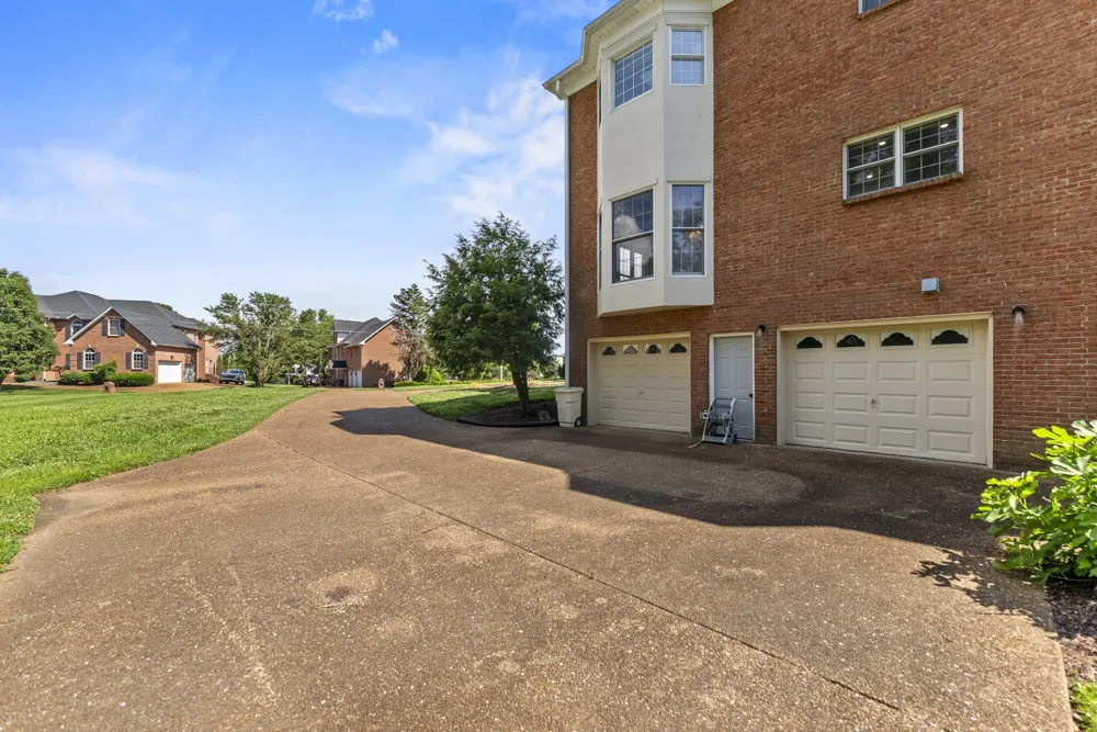 101 Governors Point Blvd Hendersonville, TN 37075