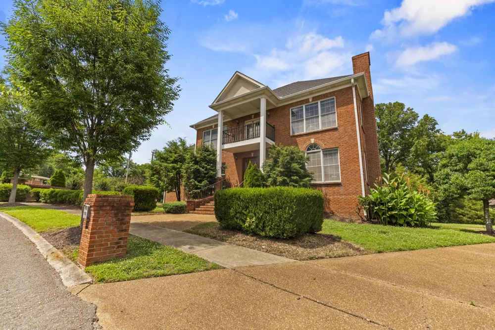 101 Governors Point Blvd Hendersonville, TN 37075