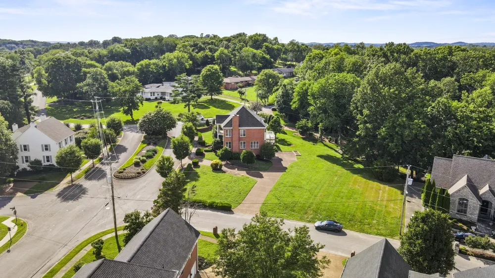 101 Governors Point Blvd Hendersonville, TN 37075