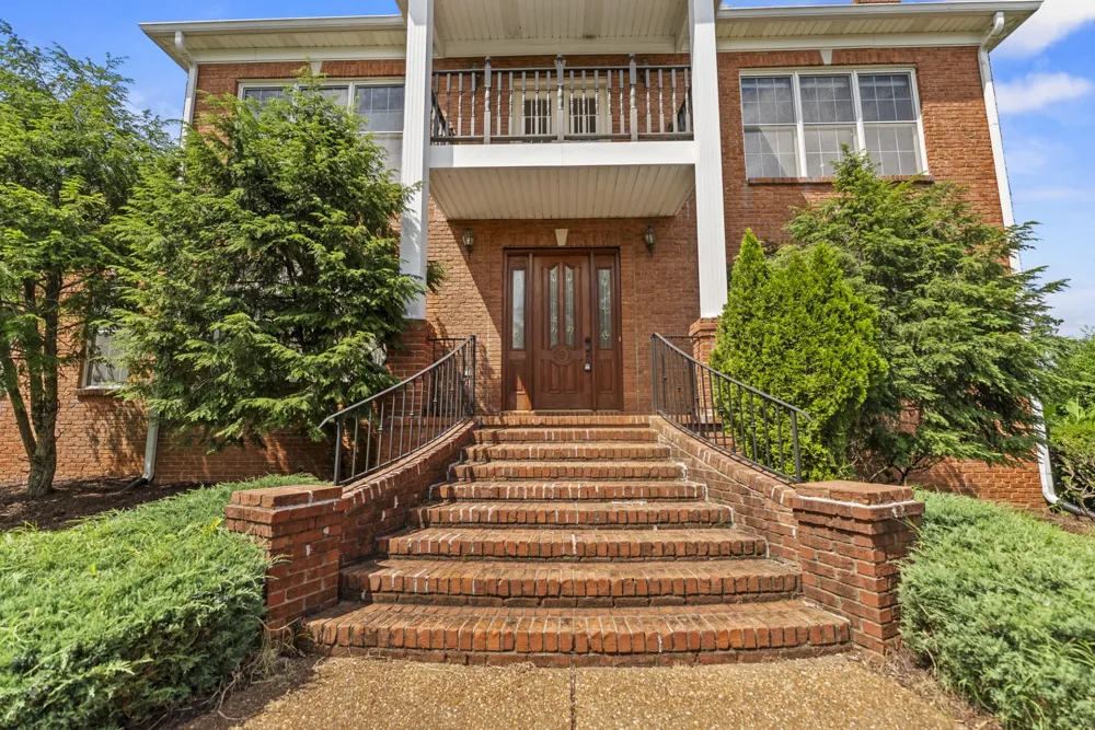 101 Governors Point Blvd Hendersonville, TN 37075
